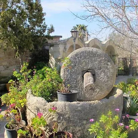 Charming House With Private Pool In Paphos