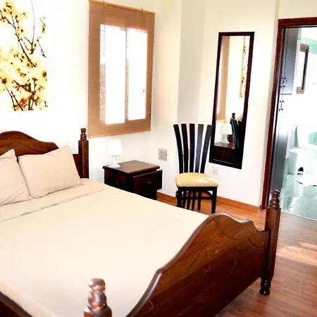 Charming House With Private Pool In Paphos Σπίτι διακοπών *