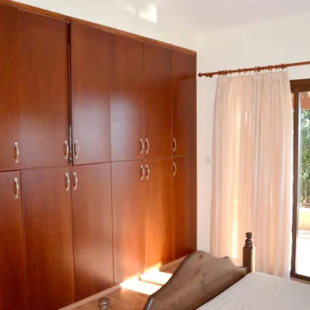 Charming House With Private Pool In Paphos