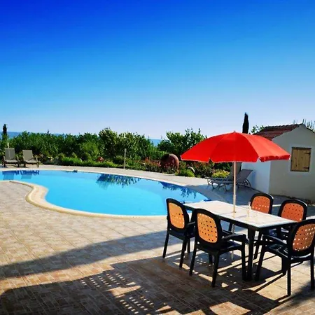 Σπίτι διακοπών Charming House With Private Pool In Paphos